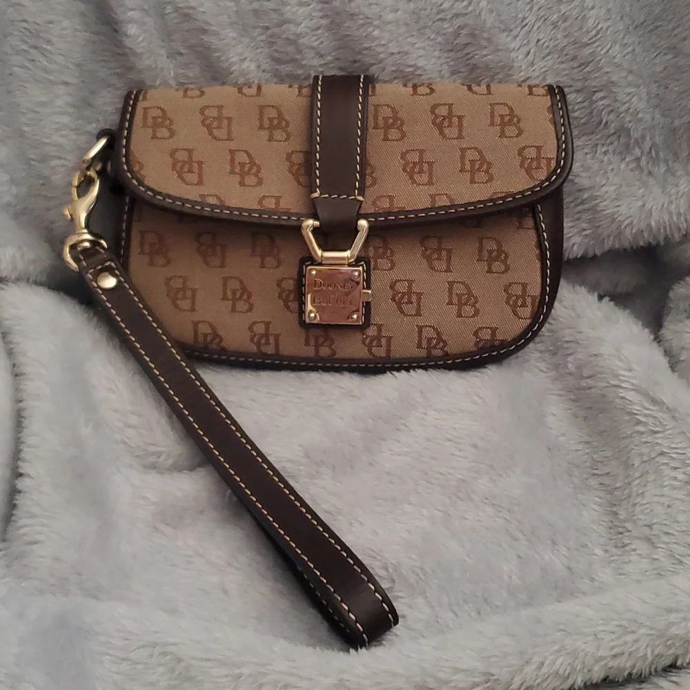 DOONEY&BOURKE BAG - Picture 1 of 13